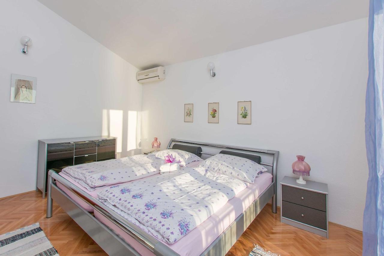 Apartments Ana Maria بيساك المظهر الخارجي الصورة